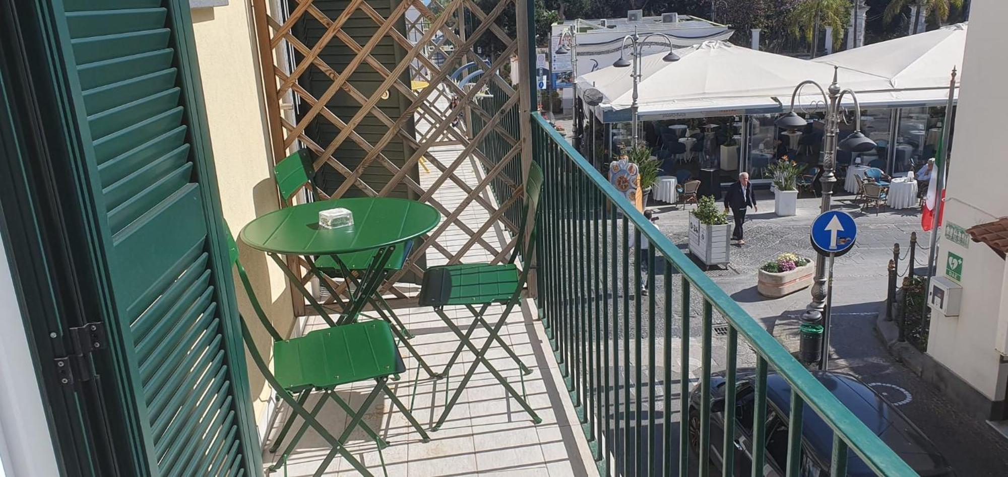 B&B La Piazzetta Ischia Exterior photo